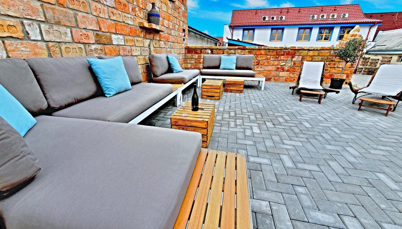 Penzion jako víno Bulhary Exterior foto